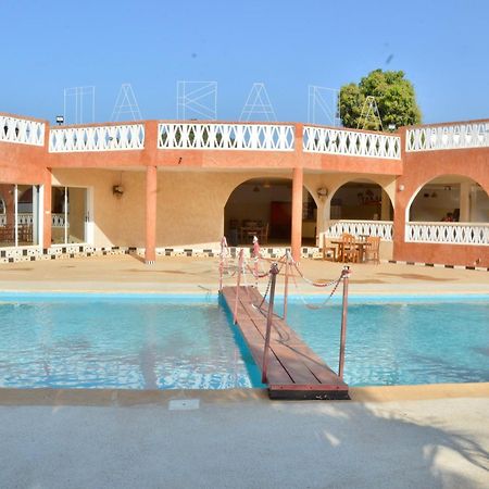 Hotel Takana Ngaparou Bagian luar foto