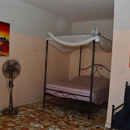 Hotel Takana Ngaparou Bagian luar foto