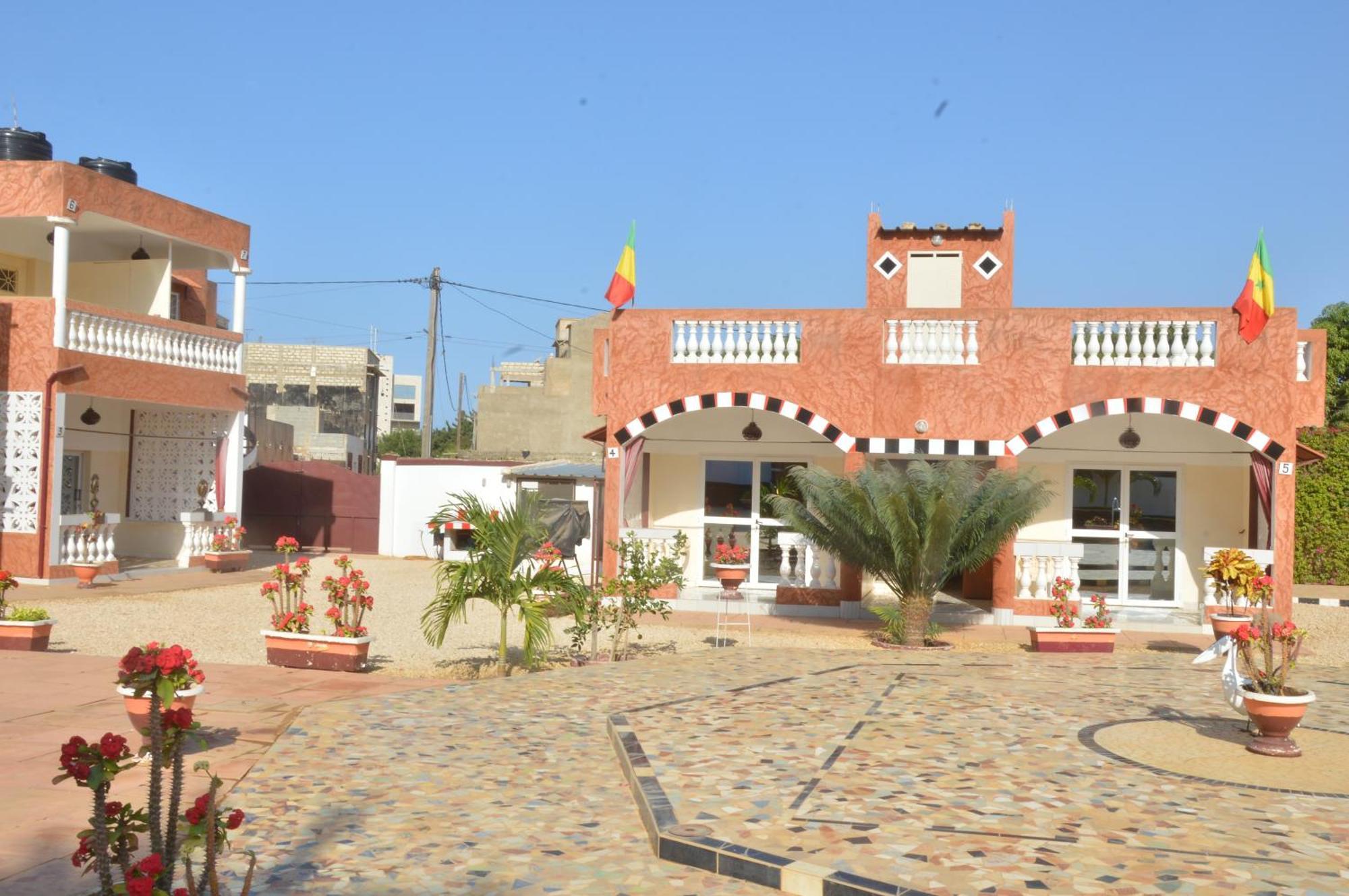 Hotel Takana Ngaparou Bagian luar foto