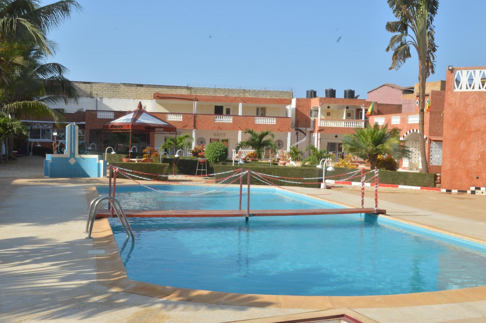 Hotel Takana Ngaparou Bagian luar foto